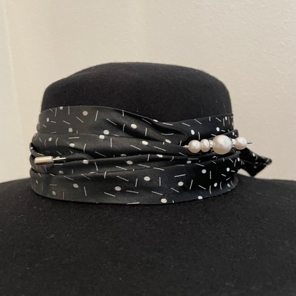 Elegant Vintage Black Felt Betmar Hat with Decoration main image 7
